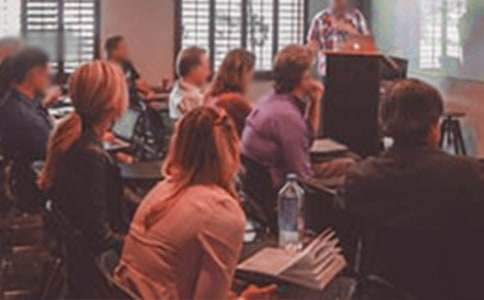 ���µ��팍(sh��)�`�v���ĵ��w�����̃�(y��u)�|(zh��)