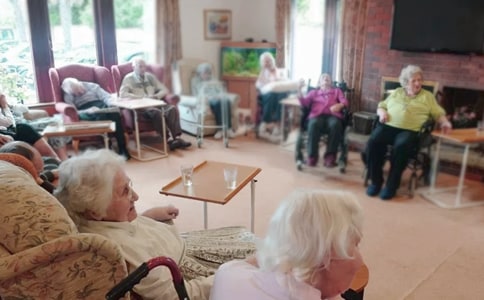 ����Ժ���(d��ng)�߄�