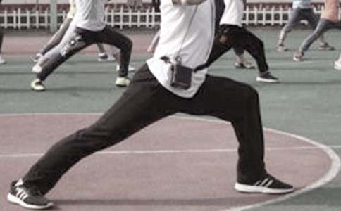 體育教師個人述職報告(通用)