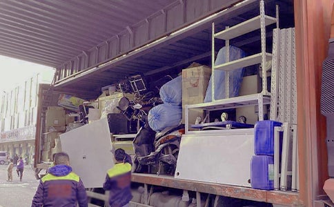 小班體育小兔搬家教案