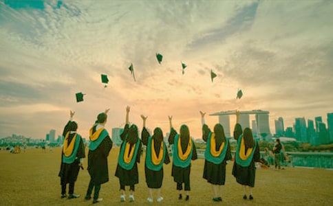 致小學畢業(yè)生的一封信