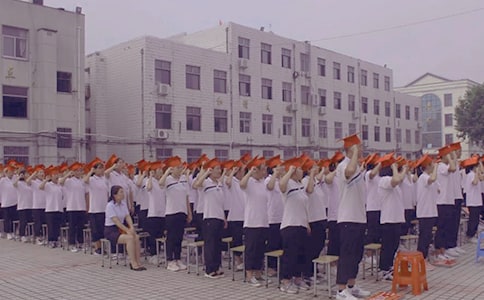 �������˶Y����һ���ţ�ͨ��17ƪ��