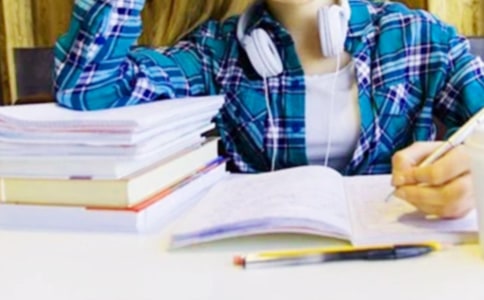 海南在校大學(xué)生創(chuàng)業(yè)陷困境 團省委協(xié)調(diào)獲23萬貸款