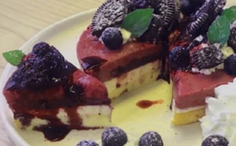 蛋糕上的經(jīng)典祝福短信