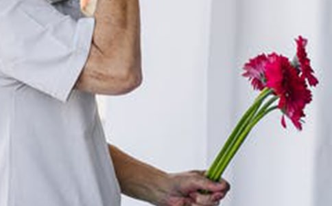 �oŮ���ѵĵ�Ǹ��(sh��)������21ƪ��