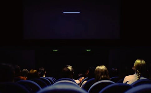 �Ӱ���IĹ�Pӛ���^��У����x15ƪ��