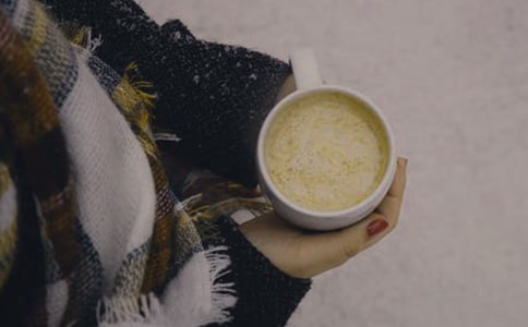 冬天里的第一場雪作文500字