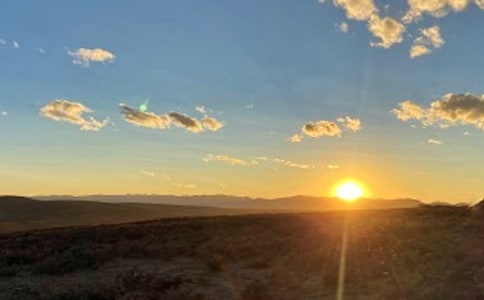 遲暮·拂曉作文