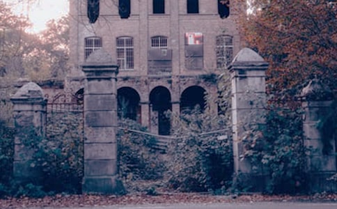 鬼屋歷險記六年級作文