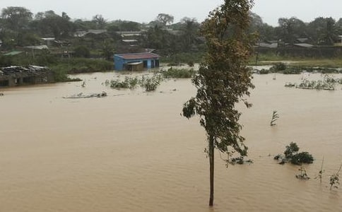 �ں�ˮ���E������������