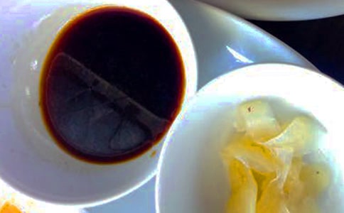 如何挑選醬油?釀造醬油和配制醬油的區(qū)別