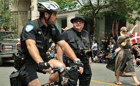 贊美交警作文500字