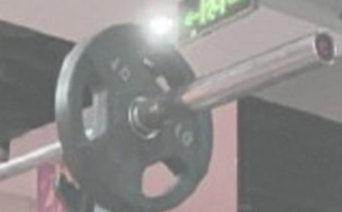 舉重比賽(打一成語(yǔ))