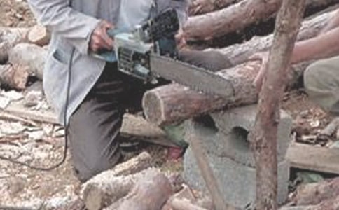 愛(ài)拼才會(huì)贏(yíng) 安徽礦工苦讀8年考上研究生