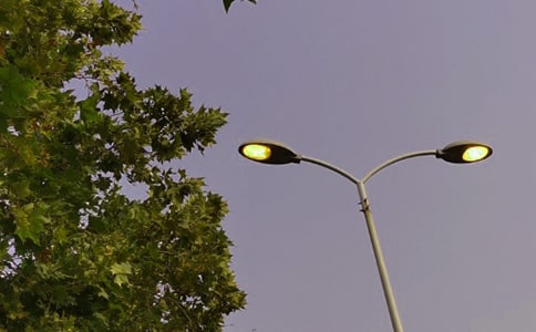 一盞路燈的故事作文