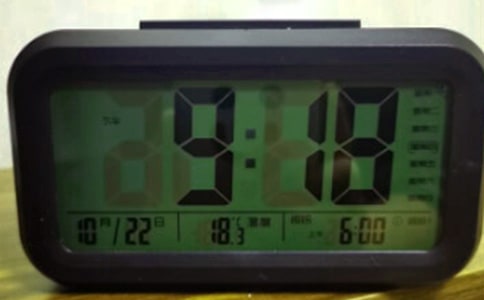 (優(yōu)秀)心愛的鬧鐘作文300字3篇