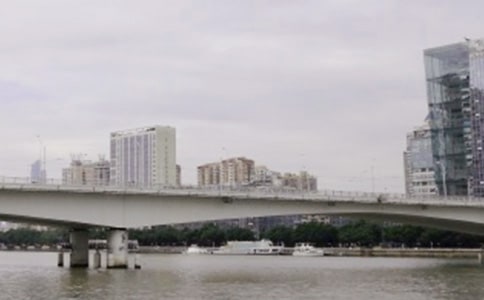 共享書店:心靈橋梁作文