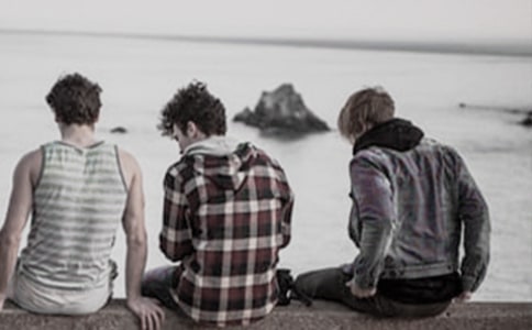 自古英雄出少年作文