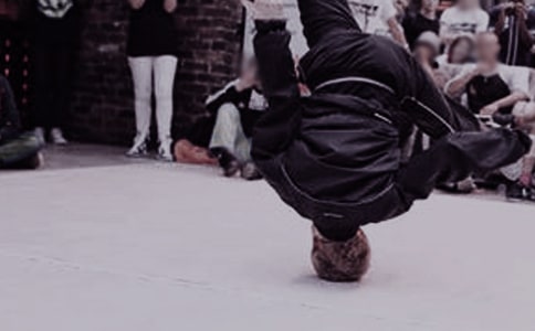 С�WӲ�P������F�̌WӋ��