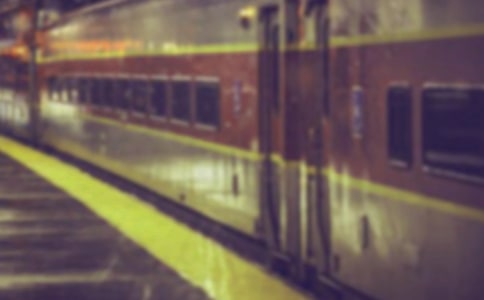 作文友誼送別車站