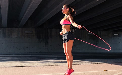 大班體育《跳繩》教案15篇