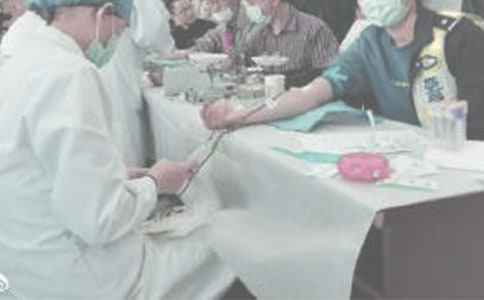 獻(xiàn)血的女孩_寫人作文