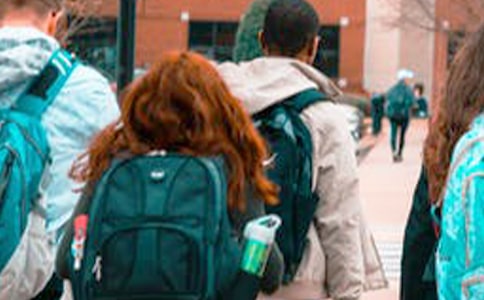 高三學(xué)子壓力過大 善舉過后又起歹意