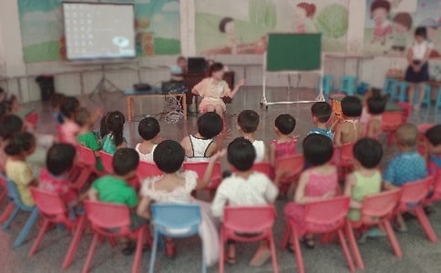 �׃��@�Wǰ���а��u�Z����4ƪ