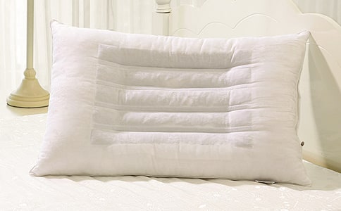 打鼾的人別用硬枕頭