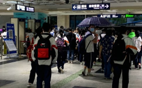 ���ЌW(xu��)����ĩ���L(zh��ng)�u(p��ng)�Z(y��)�����x270�䣩