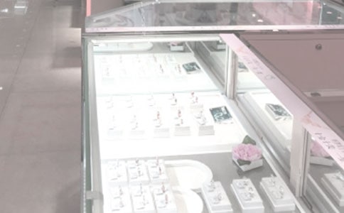 珠寶店店長(zhǎng)述職報(bào)告