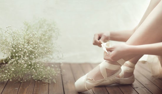 ��СӢ�ۺͰ��ٹ������x���