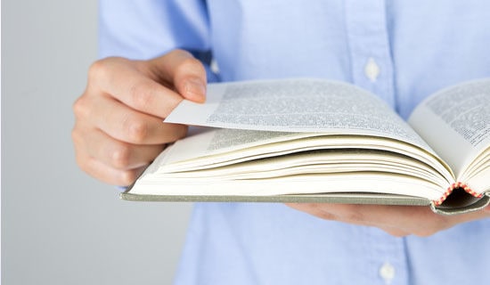 書籍伴我成長 -成長作文